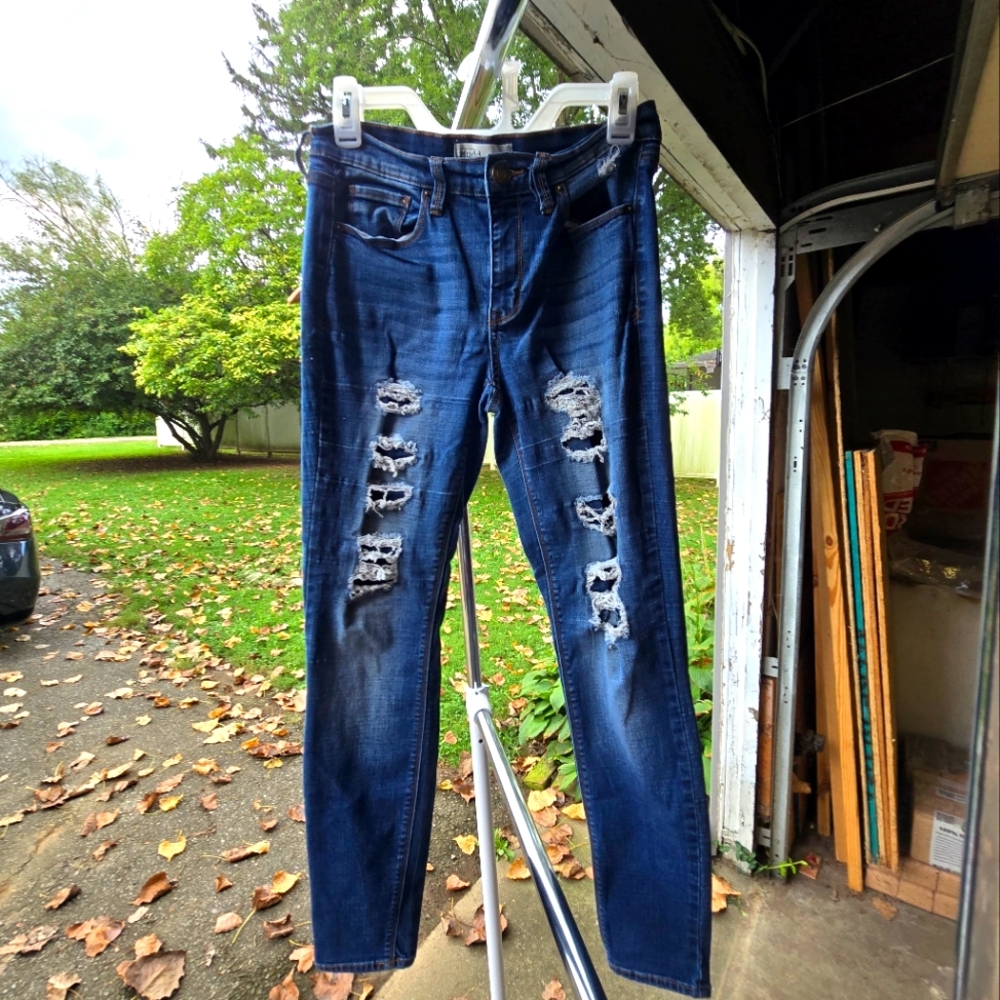 MUDD flxstretch skinny jeans